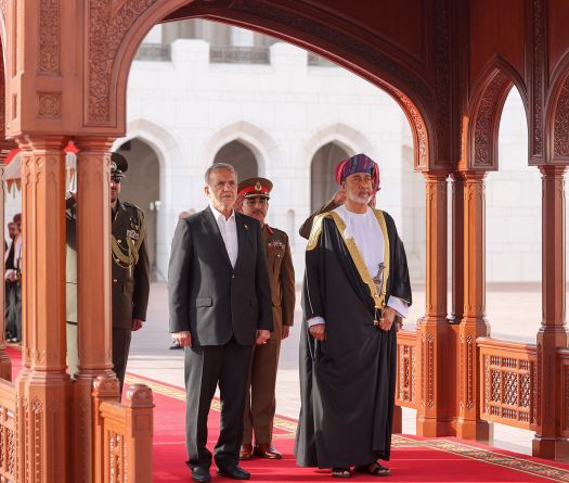 Le président iranien à Oman, pays médiateur entre Téhéran et Washington