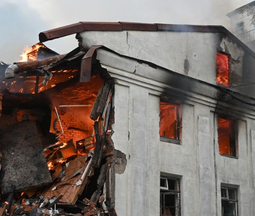 Puissante attaque russe contre Kharkhiv, cinq morts en Ukraine