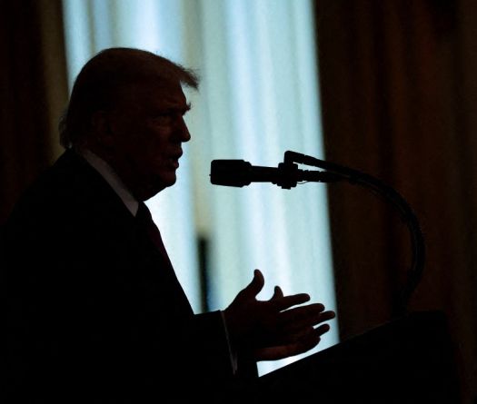 Les frappes israéliennes sur l'Iran, un revers pour Trump