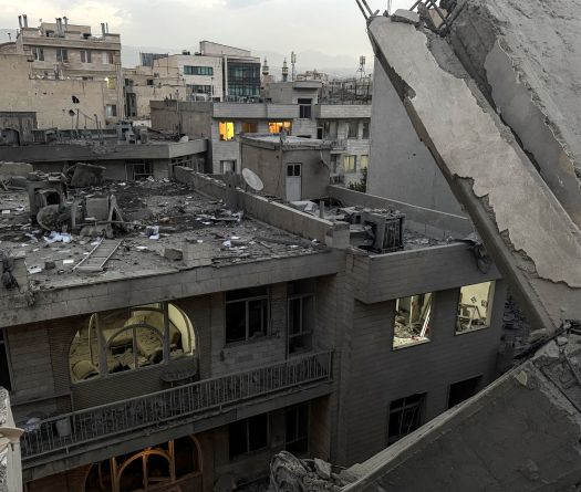 Frappes en Iran: plusieurs ambassades d'Israël annoncent leur fermeture au public