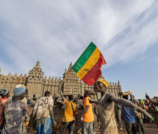 Mali: attaques coordonnées près de Bamako et dans l'intérieur, combats entre armée et «groupes terroristes»