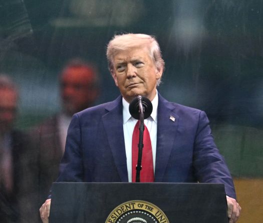 Iran-Israël: Trump envisage la possibilté d'une implication des Etats-Unis et se dit «ouvert» à une médiation de Poutine 