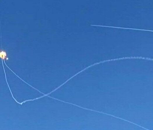 L'Iran tire deux vagues de missiles sur Israël après l'attaque américaine