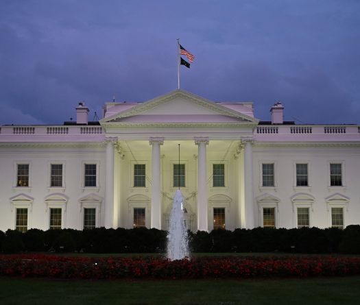 Plusieurs personnes blessées par balle près de la Maison-Blanche