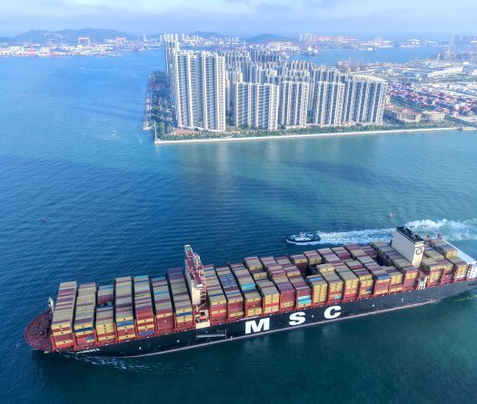 Les droits de douane, pièce maîtresse de la politique de Trump, en jeu devant la Cour suprême