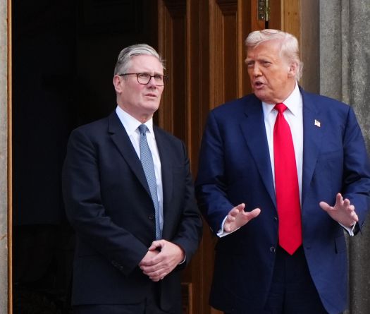 Trump donne «10 ou 12 jours» à Poutine pour mettre fin à la guerre en Ukraine