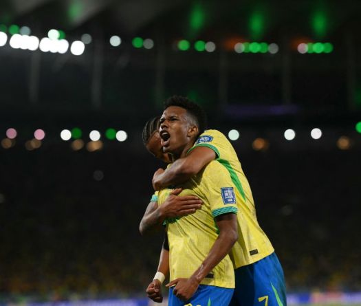 Foot: le Brésil d'Ancelotti en balade face au Chili