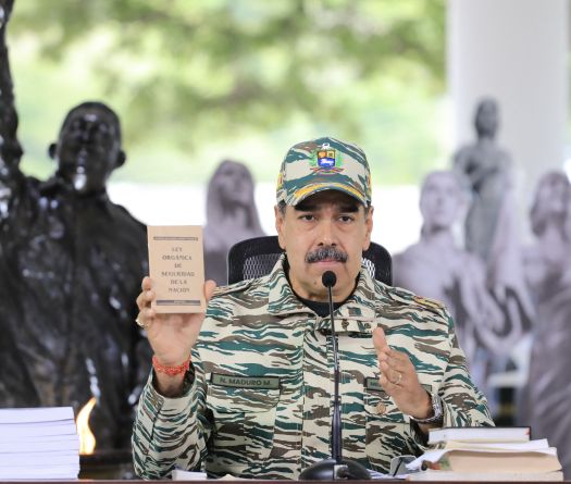 Crise Venezuela-USA: 25.000 soldats vénézuéliens positionnés aux frontières