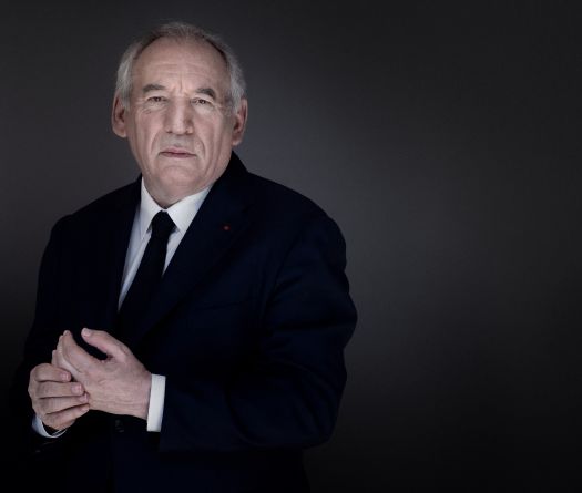 La France face à une nouvelle crise politique avec la chute attendue du gouvernement