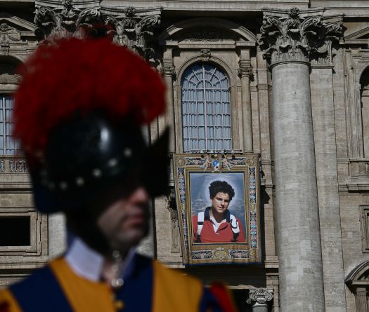 L'adolescent italien Carlo Acutis officiellement déclaré «saint» par le pape