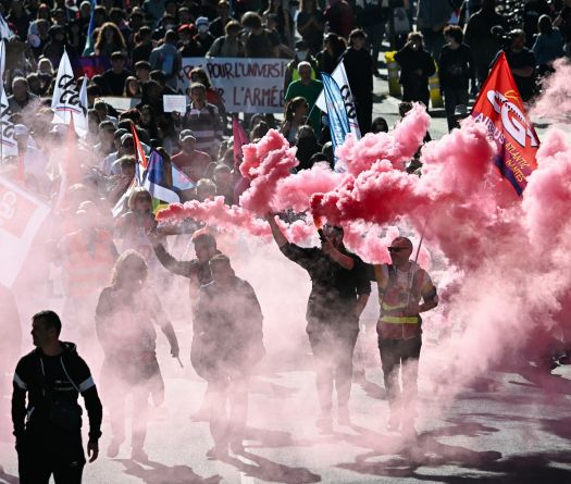 France: premiers défilés clairsemés jeudi à l'appel des syndicats avant l'annonce d'un budget