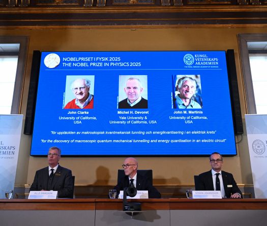 Le Nobel de physique récompense un trio pour sa découverte de l'effet tunnel quantique
