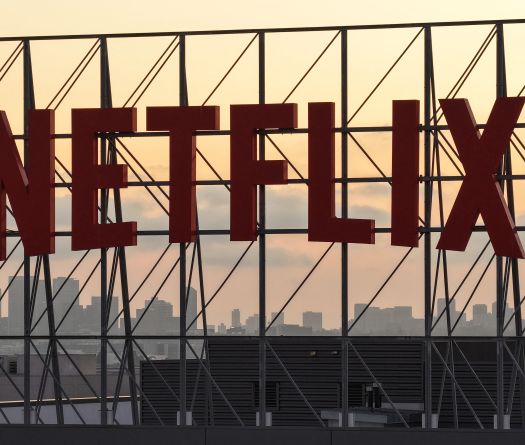 Netflix rachète Warner Bros Discovery pour 83 milliards de dollars