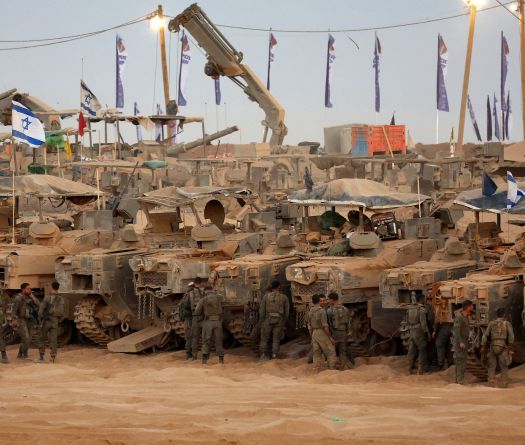 Israël a regroupé les détenus devant être libérés en échange des otages de Gaza