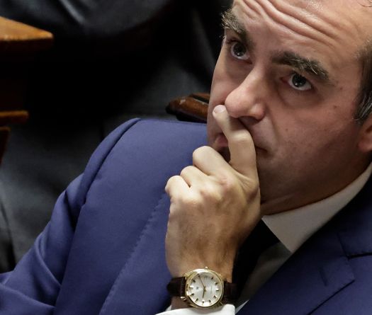 À peine installé, Lecornu affronte deux motions de censure