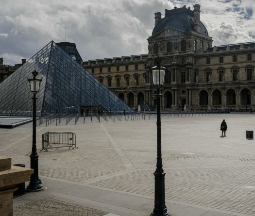 France: nouveau coup de filet dans l'enquête sur le cambriolage du Louvre