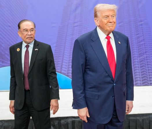 Trump signe avec la Malaisie un accord sur les terres rares pour contrer la Chine