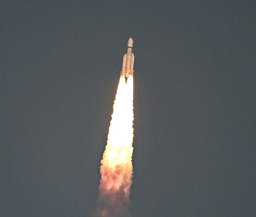 L'Inde place sur orbite avec succès un gros satellite de télécommunications