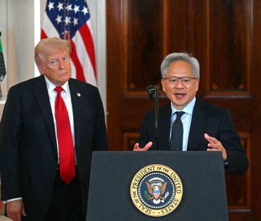 Feu vert de Trump à l'exportation de puces Nvidia vers la Chine