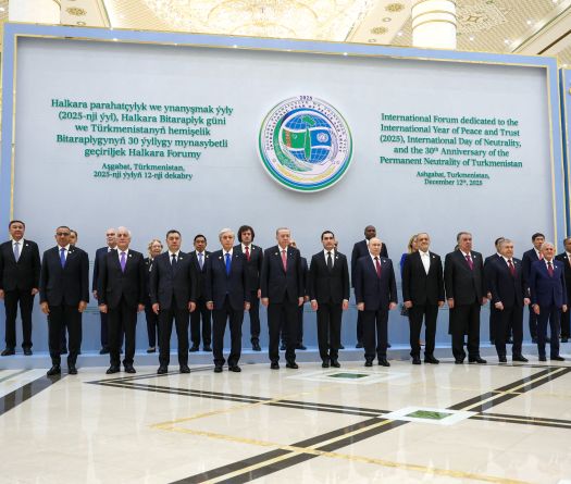 Poutine, Erdogan et Pezeshkian au Turkménistan, un des pays les plus secrets du monde