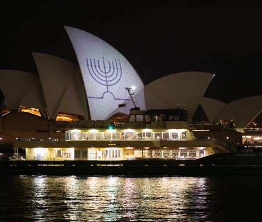 Tirs sur Bondi Beach à Sydney : que sait-on de l’attaque antisémite qui a fait 15 morts et 42 blessés ?