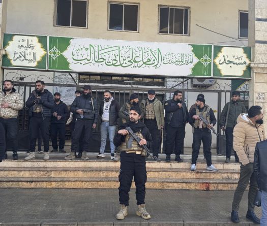 Les forces syriennes tuent deux personnes en dispersant des manifestations alaouites