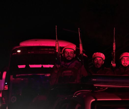 Syrie: des centaines de combattants kurdes évacués d'Alep