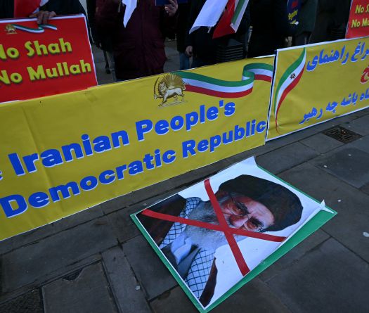 Iran&nbsp;: Trump affirme que la répression meurtrière s’est arrêtée, sans exclure une intervention 