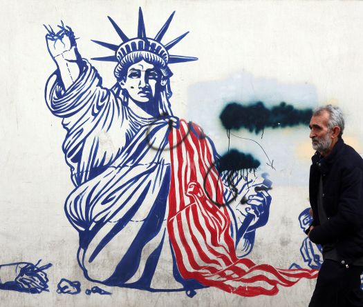 Iran: le régime arrête le porte-parole du Front des réformateurs Javad Emam