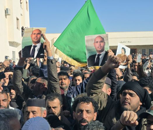 Libye: Seif al-Islam Kadhafi inhumé en présence de milliers de partisans