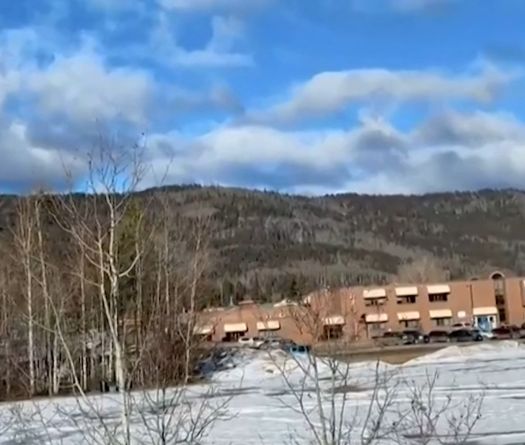 Neuf personnes tuées par des tirs dans et autour d'une école dans l'ouest du Canada