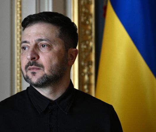 Zelensky est arrivé à Paris pour rencontrer Macron 