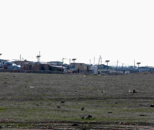 Syrie: les autorités confirment des évasions massives de proches de jihadistes du camp d'al-Hol