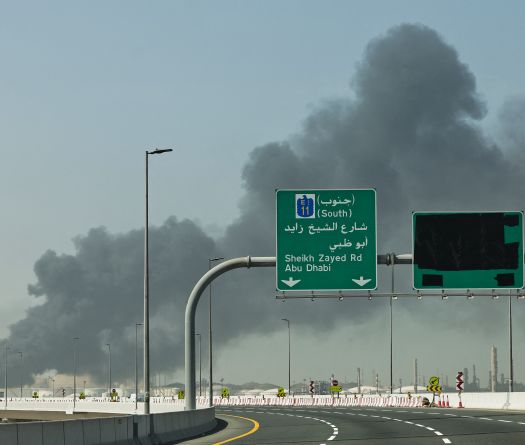  Des pays du Golfe visés par de nouveaux drones et missiles, un mort à Dubaï