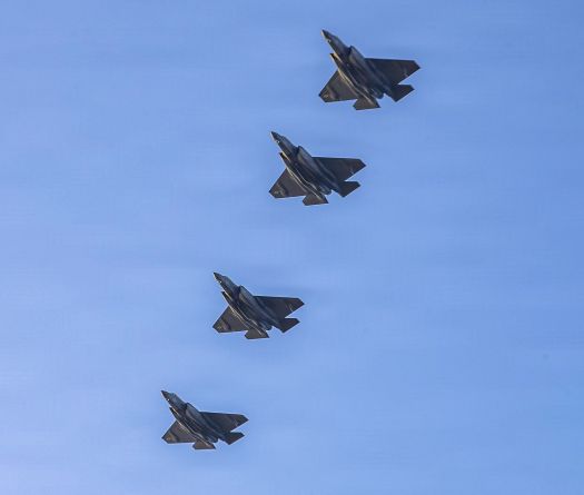 Israël signe un contrat géant avec les États-Unis pour des F-35 et des F-15