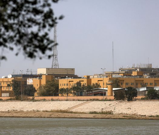 Irak: frappe contre l'ambassade américaine, de la fumée au dessus du complexe