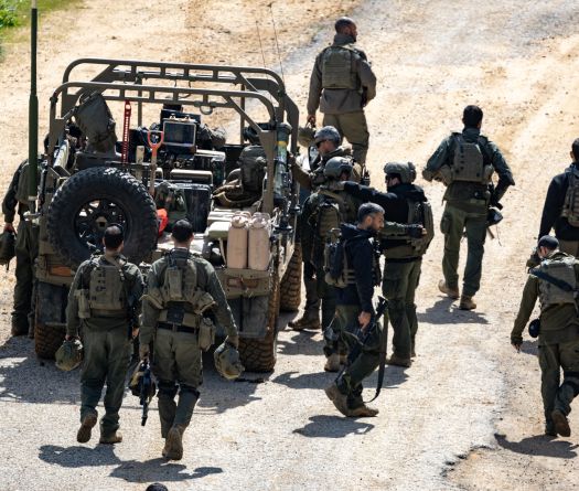 Israël annonce des «opérations terrestres limitées» contre le Hezbollah au Liban