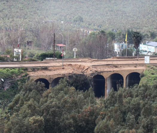 L'armée israélienne frappe le pont de Qasmiyé au Liban-Sud après deux avertissements