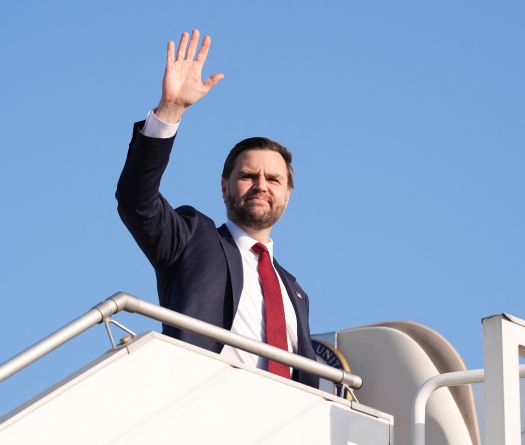 Négociations USA-Iran: Trump annonce l'envoi lundi d'une délégation au Pakistan