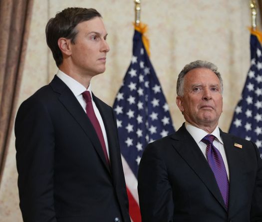 Guerre en Ukraine: Trump envoie ses émissaires à Moscou et à Kiev