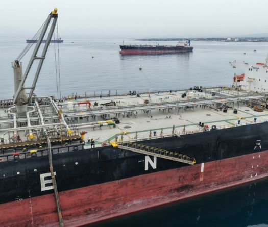 Détroit d'Ormuz: des navires sont passés, mais deux ont été attaqués