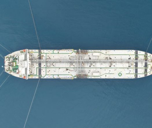 Trois pétroliers iraniens sont sortis mercredi du Golfe par Ormuz avec 5 millions de barils, les premiers depuis le blocus