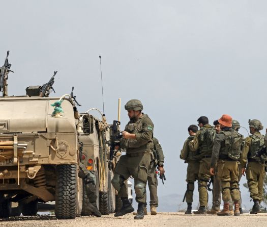 L'armée israélienne dit avoir arrêté au Liban un membre du Hezbollah