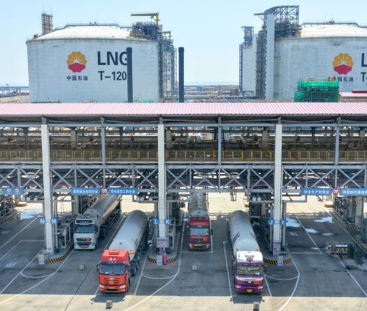 Le pétrole oscille entre prudence et espoir de reprise du dialogue irano-américain