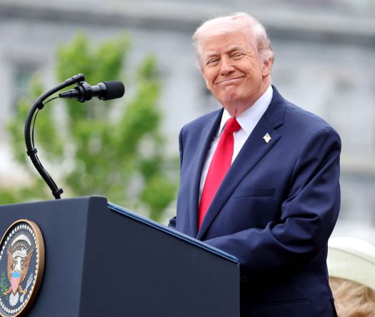 Iran: Trump a évoqué un blocus de «plusieurs mois» avec des patrons du secteur pétrolier 