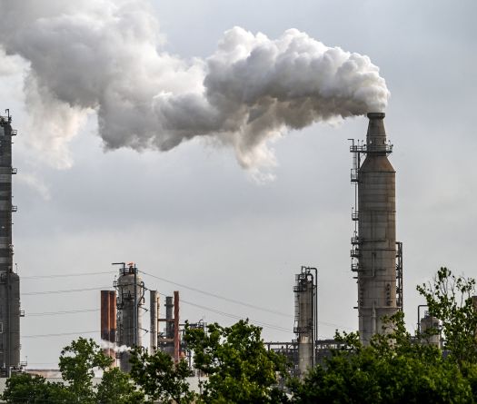 Iran: Washington évoque un long blocus, le pétrole à 125 dollars