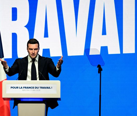Présidentielle française: les chancelleries étrangères multiplient les contacts avec le RN