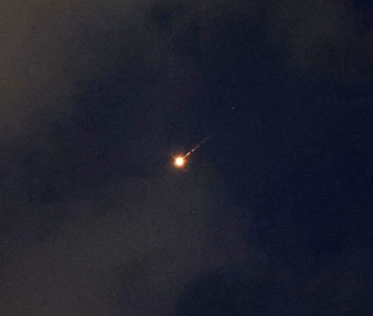 L'Iran tire des missiles sur Israël pour la première fois depuis la trêve au Moyen-Orient