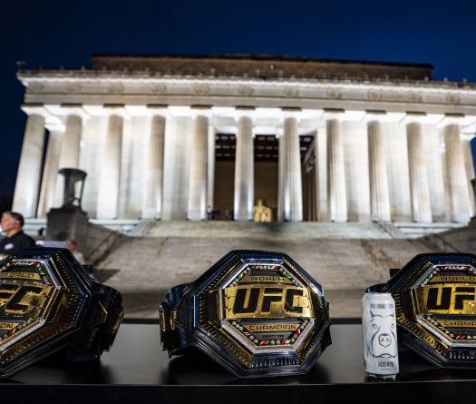 Pour ses 80 ans, Trump invite le MMA à la Maison Blanche