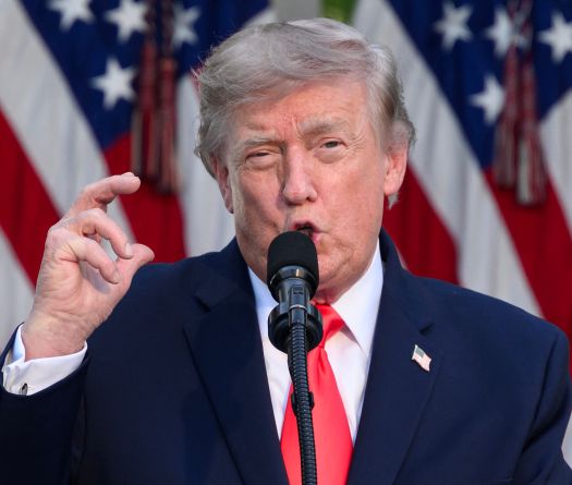 Trump menace de frapper des centrales électriques en Iran